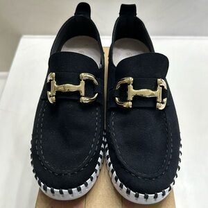 Isle Jacobsen Black Tulip slip ons. Great used condition. Size 7